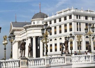 Shqiptarët në Maqedoninë e Veriut do drejtojnë për herë të parë Ministrinë e Jashtme