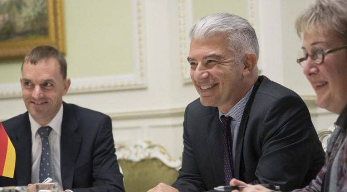 reichel-800-0-5f3a9456a2d3c