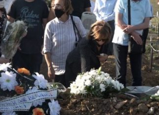 E jashtëzakonshme, Adem Mikullovci dha shfaqje para familjes dhe ndëroi jetë në krahët e bashkëshortes