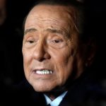 Ish-deputeti shqiptar tregon se si ia shpëtoi jetën Berlusconi