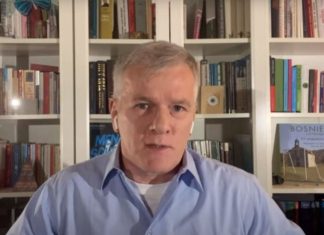 Gjermani sufist Stefan Schwarz: Ja kush e pengoi projektin Thaçi-Vuçiç për ndryshim kufijsh