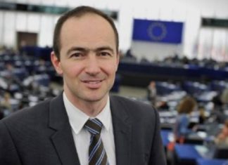 Kovaçev i drejtohet Zaevit: Në BE nuk ka vend për gënjeshtra dhe ideologji antibullgare