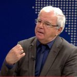 “Clinton rrezikoi Luftë Botërore për Kosovën”, tensionet në veri, Ngjela: Ja si nisi gjithçka