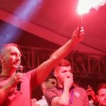 Nëse ki fobi prej naltsisë, sun rri me neve”, Grubi përshkruan festën e mbrëmshme