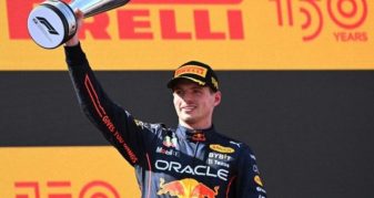 Info Shqip: Verstappen triumfon në Barcelonë dhe kryeson botërorin