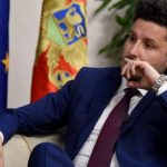 “Abazoviçi nuk do të jetë më kryeministër”, Skenarët që e presin Malin e Zi