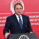 Varhelyi: Do të lëvizim çdo gur për të gjetur zgjidhje në mes Maqedonisë së Veriut dhe Bullgarisë