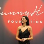 Dua Lipa tregon supersticionet e shqiptarëve: Kur na kruhet hunda domethënë që do bëhemi me nerva