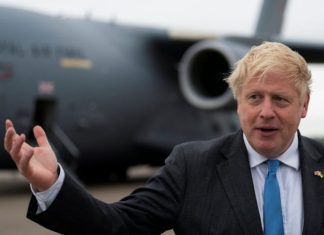 S’kanë fund telashet, Johnson tani nën presion për takimin e fshehtë me ish-agjentin e KGB-së