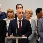 Qeveria e Maqedonisë në rrezik, dy parti kërcënojnë me largim