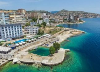 Edhe spanjollët marrin bukën me vete, në Sarandë lokalet bosh