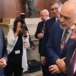 E qeshura e Kovaçevskit me shakanë e Ramës. VMRO-DPMNE kërkon dorëheqjen e kryeministrit, LSDM të Mickoskit