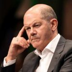Scholz dhuron 40 tanke për Ukrainën