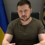 Zelensky: Trupat ukrainase të përfshira në “luftime shumë të ashpra” rreth qytetit kyç