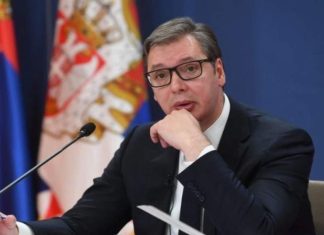 Vuçiq “i shqetësuar” në prag të zbatimit të vendimit për targa