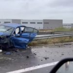 Aksident i rëndë në autostradën Shkup-Kumanovë, BMW me targa serbe bëhet copë (VIDEO)