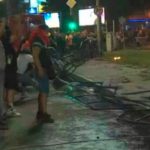 Përshkallëzohet protesta para Kuvendit, shembet gardhi mbrojtës, objektet hidhen në drejtim të policisë