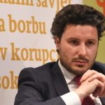 “Këtij njeriu nuk mund t’i besohet”, DPS dorëzon mocionin për votëbesimin e Dritan Abazoviç