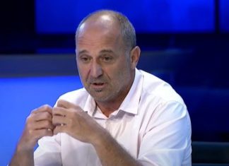 Gashi: Vjosa Osmani e ka marrë për dore Albin Kurtin dhe e ka dërgua në Amerikë