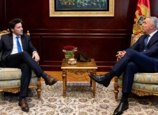 Gjukanoviq paralajmëron Abazoviqin: Nëse nënshkruhet Marrëveshja me Kishën serbe – shkarkohet Qeveria