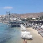 Info Shqip: “Nami” në ishullin e miliarderëve, 15 000 euro tavolina e rreshtit të parë në koncertin e këngëtarit grek, irritohet Nikos Vertis
