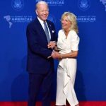 Dalin pamjet: Si e përballon Jill Biden kur ia shajnë burrin?