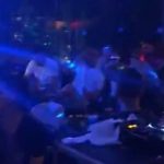 Plas sherri në koncertin e Butrint Imerit, këngëtari bën veprimin e papritur (VIDEO)