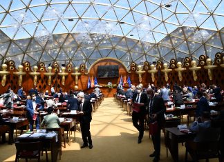 Propozimi francez në pritje të miratimit në Kuvendin e Maqedonisë