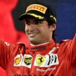 Sainz flet pas suksesit të parë me Ferrarin