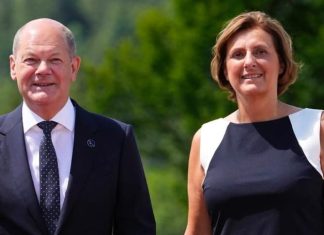 Dokumente sekrete që gruaja e kancelarit gjerman i hodhi në plehra