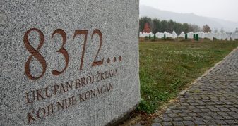 Info Shqip: Provokime në Srebrenicë, në ditën e përvjetorit të gjenocidit, serbët festojnë me muzikë nacionnaliste