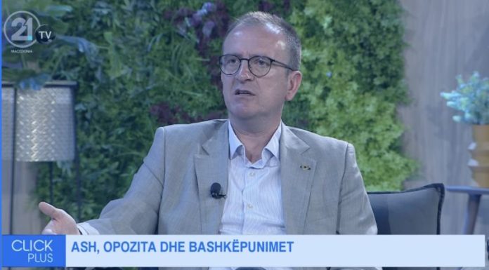 taravari-CAC9-44CF-8932-D97DC6A384A1