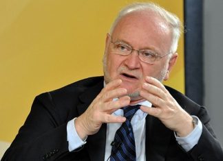 Ish-zëvendëskryeministri në Serbi: Vuçiq e ka në mendje ndarjen e Kosovës
