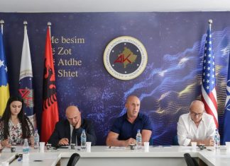 Para takimit të Kurtit në Bruksel, AAK: Të mos ketë më kthim mbrapa