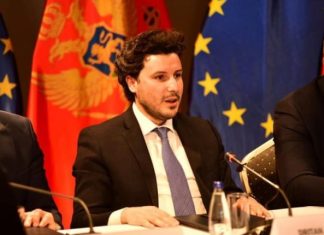 Ish-këshilltari i Kurtit porosi Abazoviqit: Më shumë neve shqiptarëve po na pengon fakti që ti je shqiptar