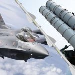 Në një fatkeqësi të afërt midis dy anëtarëve të NATO-s, një luftëtar F-16 ishte një objektiv “i kyçur” i një S-300