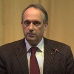 Van den Berg për djalin e Soros: Edhe një student i vitit të parë në studimet ballkanike e di se nuk ekziston diçka e tillë si “maqedonasit e veriut”