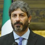 S’ka tangërllëk! President i Parlamentit italian 10 ditë si turist i thjeshtë në Shqipëri: Në radhë në Portin e Durrësit si një qytetar (FOTO)