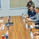 Escobar, Lajçak dhe ambasadori amerikam në veri të Kosovës, takohen me Rakiçin
