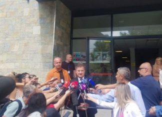 Do të shtyhet tre muaj vendimi për targat? Lajçak flet nga Mitrovica e Veriut