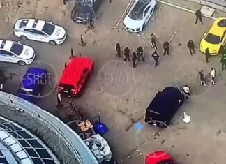 Organizuan paradë me 170 mjete super-luskoze, policia arreston mes Moskës çunat e pasur! Senatori pro-Putin: T’i çojmë ushtarë në Ukrainë