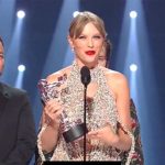 Taylor Swift fiton çmimin e madh në “MTV Video Music Awards”, zbulon surprizën për fansat