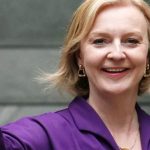 Vetëm 45 ditë qëndroi në detyrë, kjo është paga marramendëse që Liz Truss ka të drejtë të kërkojë pas dorëheqjes
