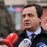 Plan për eleminimin e Albin Kurtit, i dyshuari ekspert në përdorimin e snajperit