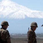 Çfarë qëndron mbrapa luftimeve të reja mes Armenisë dhe Azerbajxhanit?