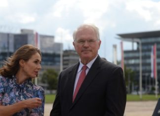 Hill: SHBA mbështet përpjekjet e BE-së për të arritur zgjidhje në dialogun Kosovë-Serbi
