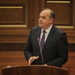 Hoxhaj-Kurtit: Mos e luaj të fortin me sindikatat dhe opozitën
