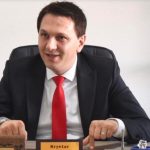Isen Shabani për fillim vitin shkollor uron nxënësit dhe vlerson lartë kontributin e mësimdhënësive