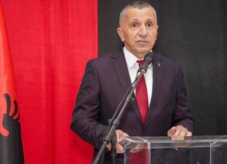 Kamberi përplaset me Vuçiqin për Kosovën