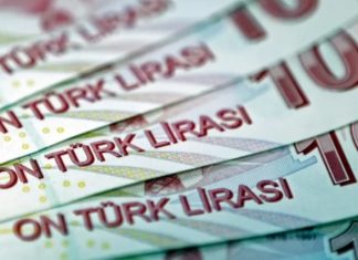 Lira turke bie në nivel rekord, fajësohet Erdogani